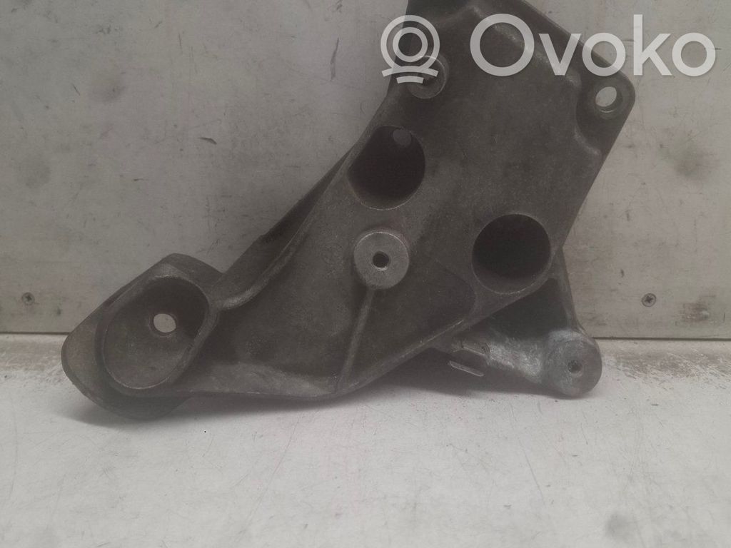 BMW 5 E60 E61 Engine mounting bracket 
