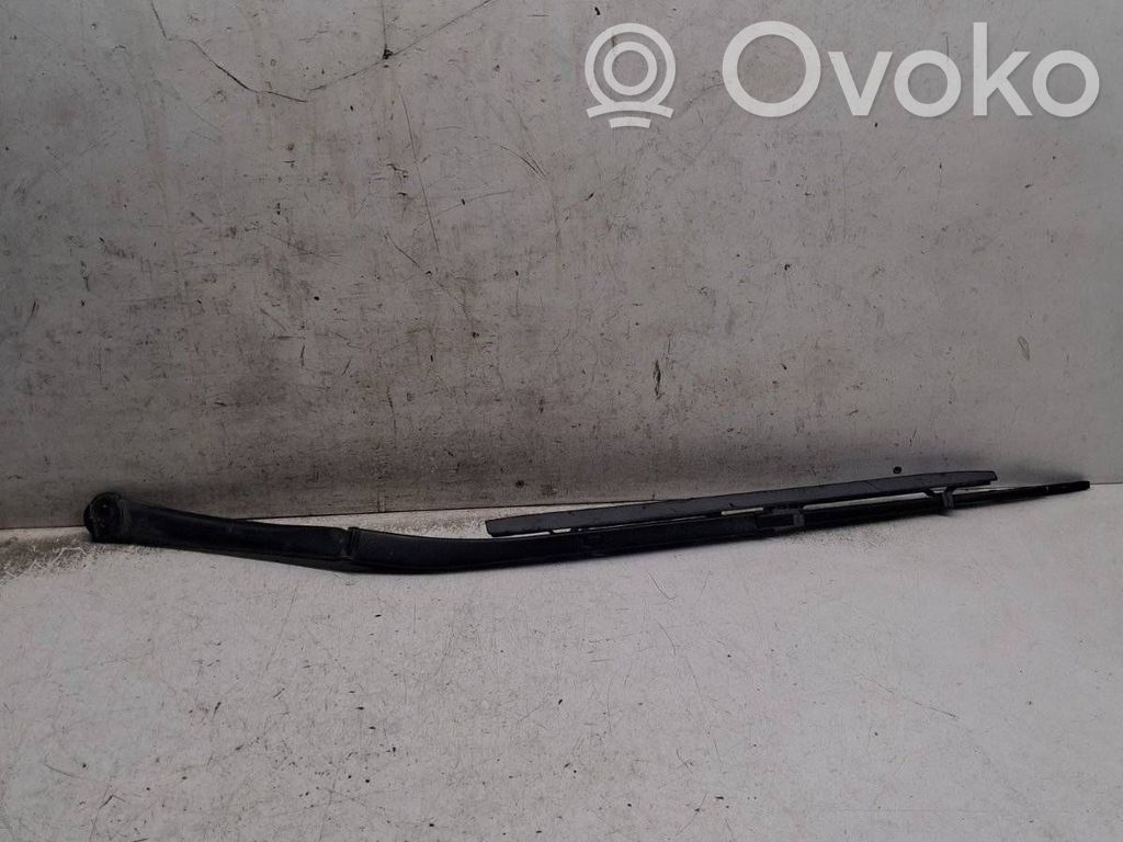BMW 5 E39 Front wiper blade arm 