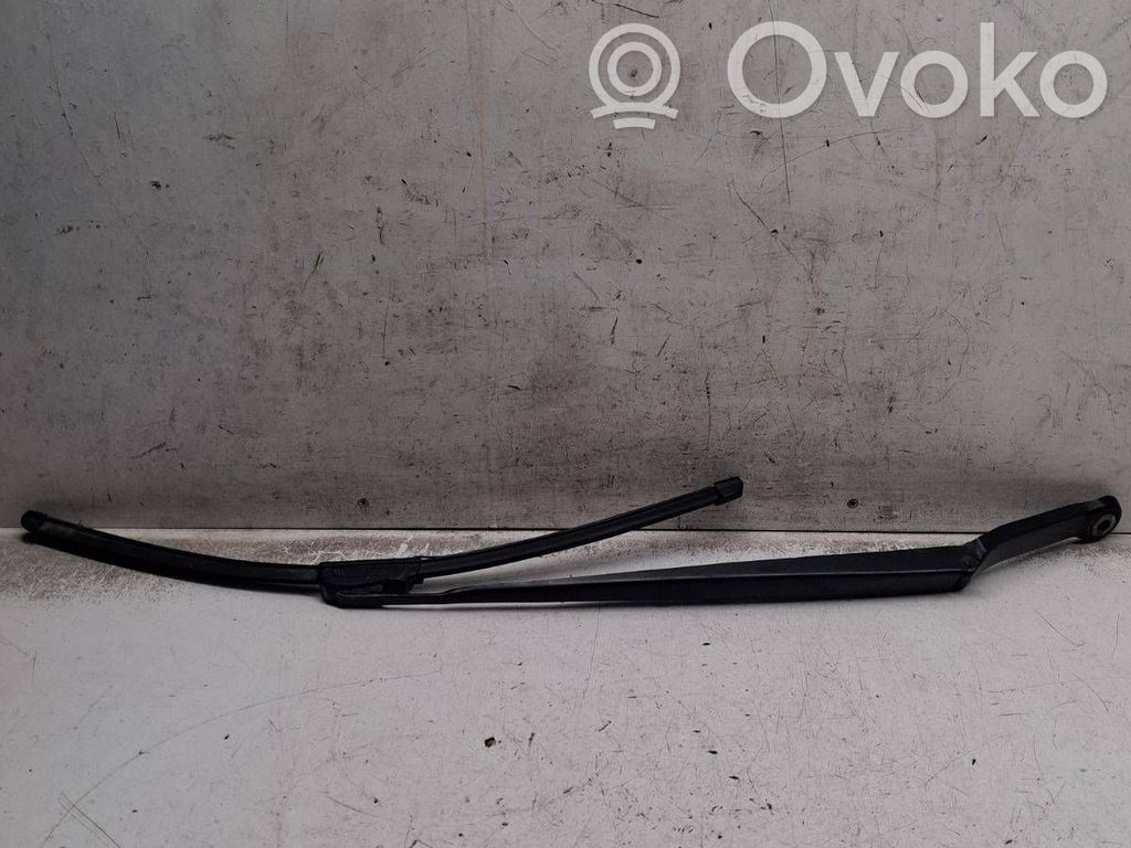 BMW 3 E46 Front wiper blade arm 