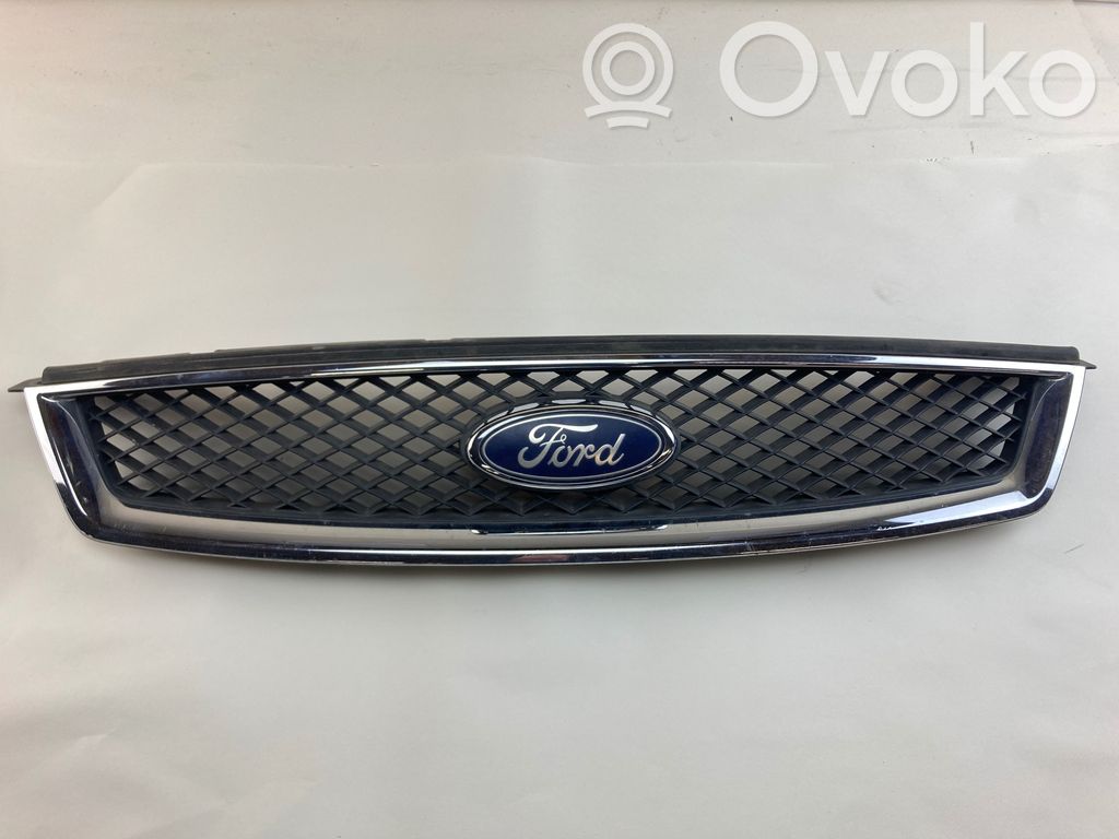 Ford Focus Grotelės priekinės 