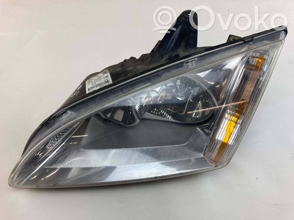 Ford Focus Headlight/headlamp 