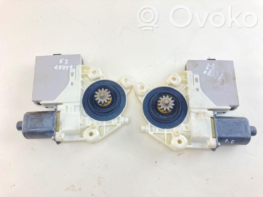 Ford Focus Silnik regulatora szyby drzwi przednich 
