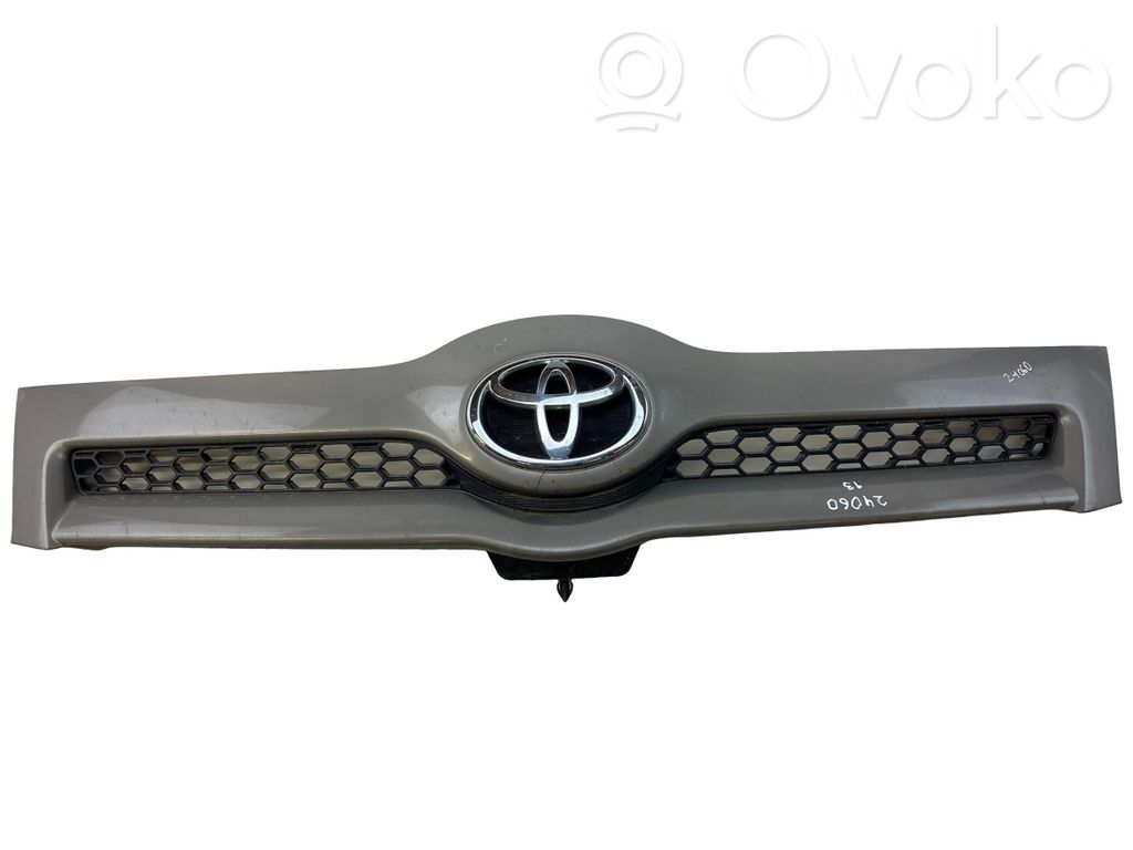 Toyota Corolla Verso AR10 Rejilla delantera 