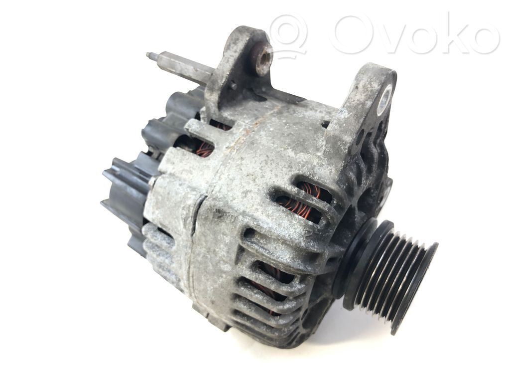 Volkswagen Golf V Generator/alternator 