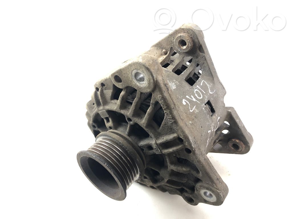 Volkswagen Golf IV Alternador 
