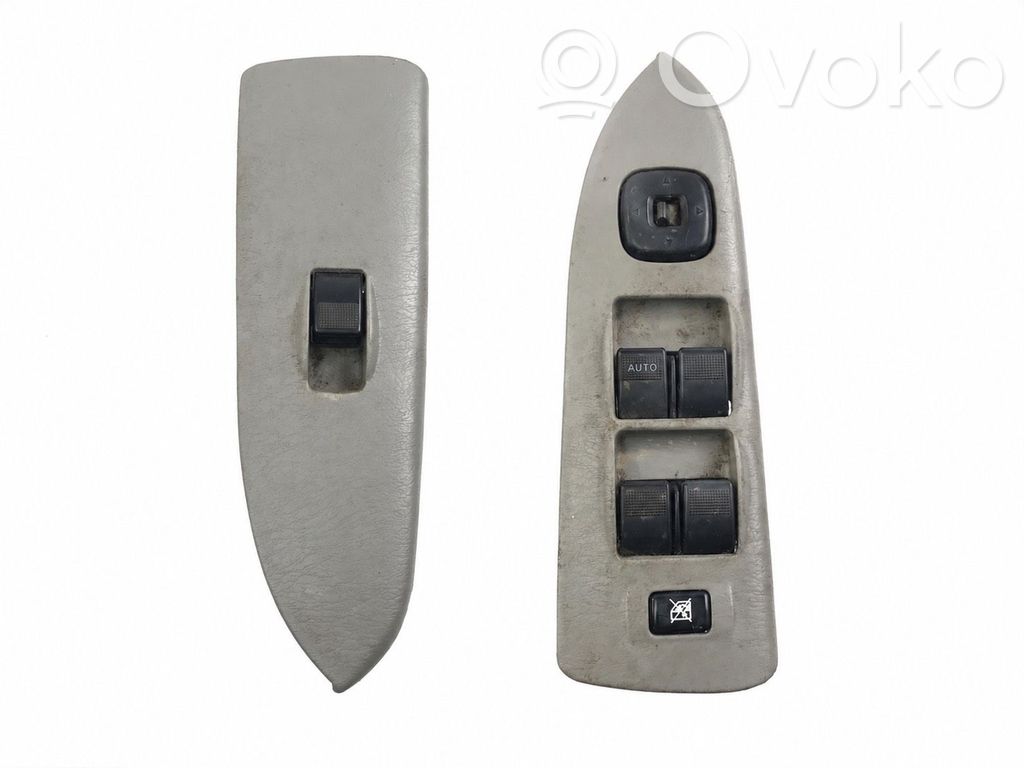 Interruptor del elevalunas eléctrico   C8HD172,66350A