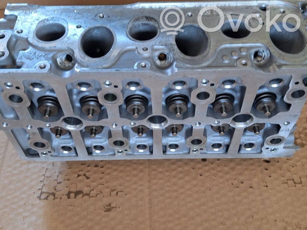 Engine head   059353GC
