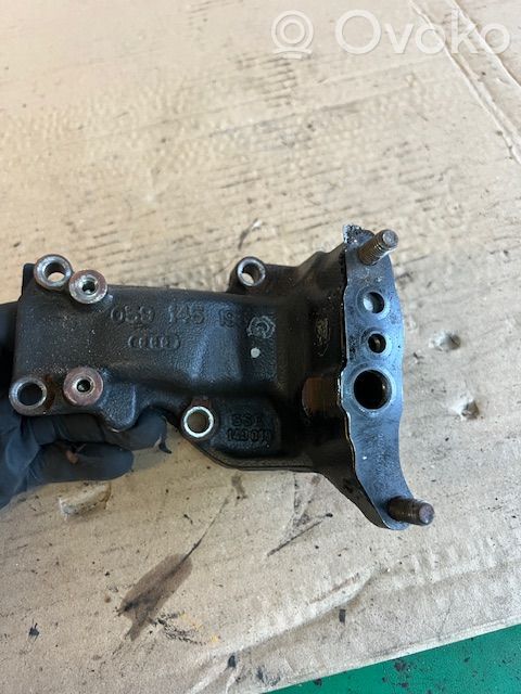 Halterung Lager Motor   059145195
