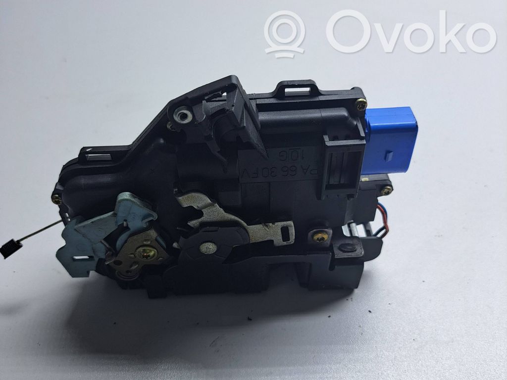 Volkswagen PASSAT B6 Zamek drzwi przednich 