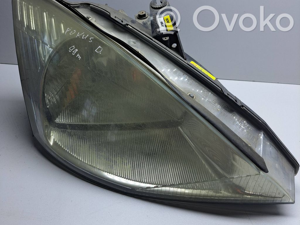 Ford Focus Headlight/headlamp 