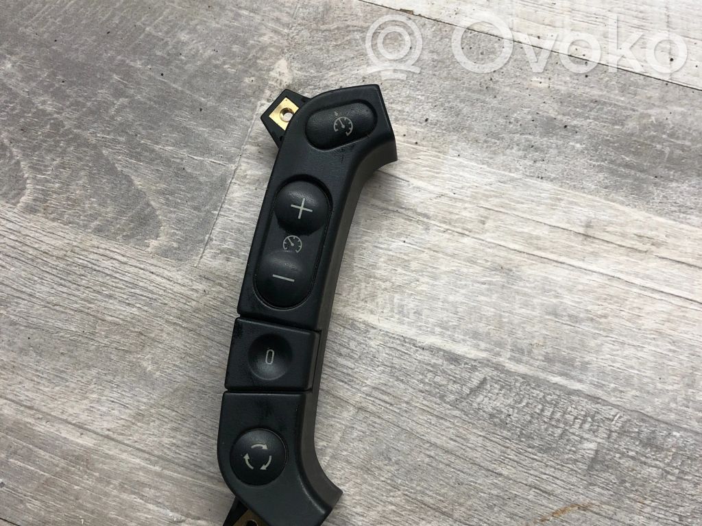 Multifunctional control switch/knob   8363652,03740250,6013024