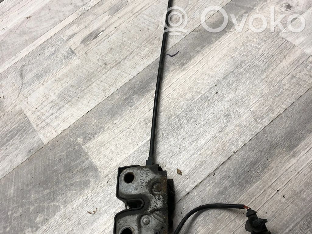Zamek pokrywy przedniej / maski silnika   3T0823509A,114121