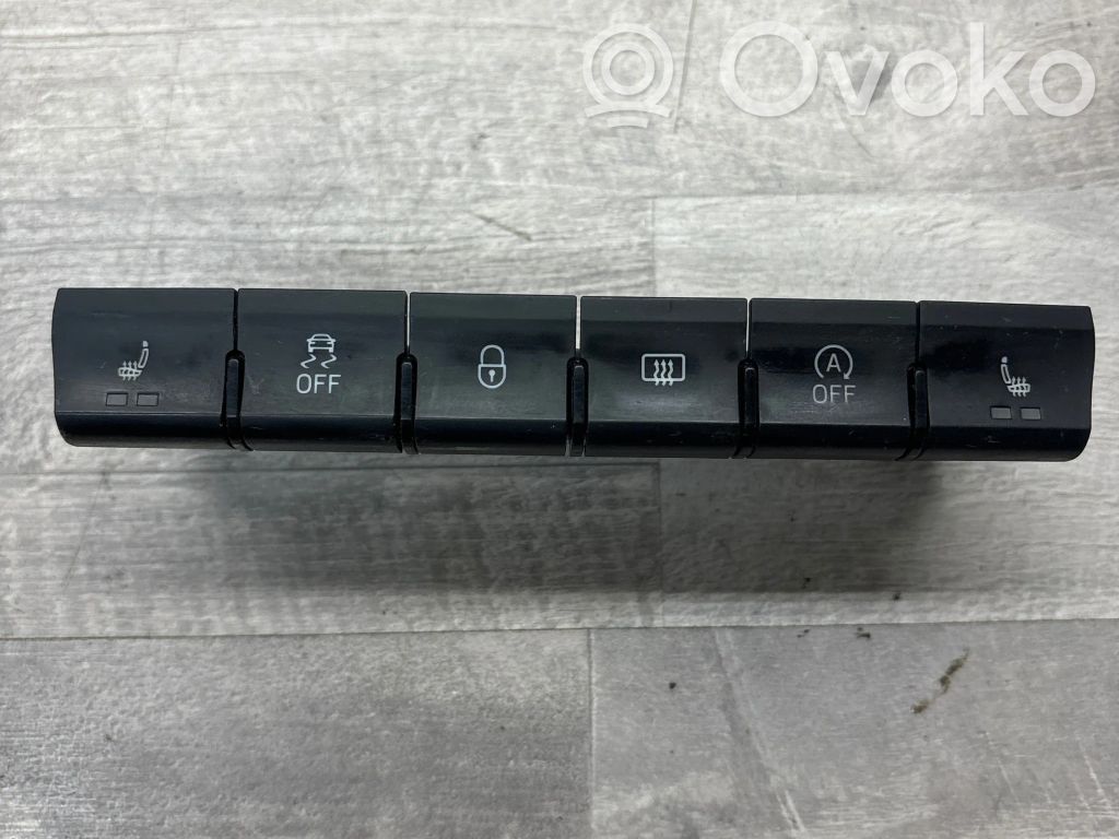 Skoda Rapid (NH) Seat heating switch 