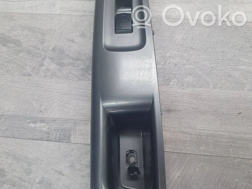 Subaru Forester SH Electric window control switch 