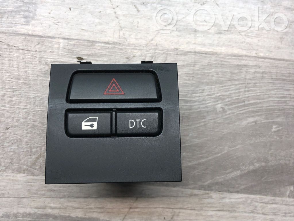 Hazard light switch   6945653