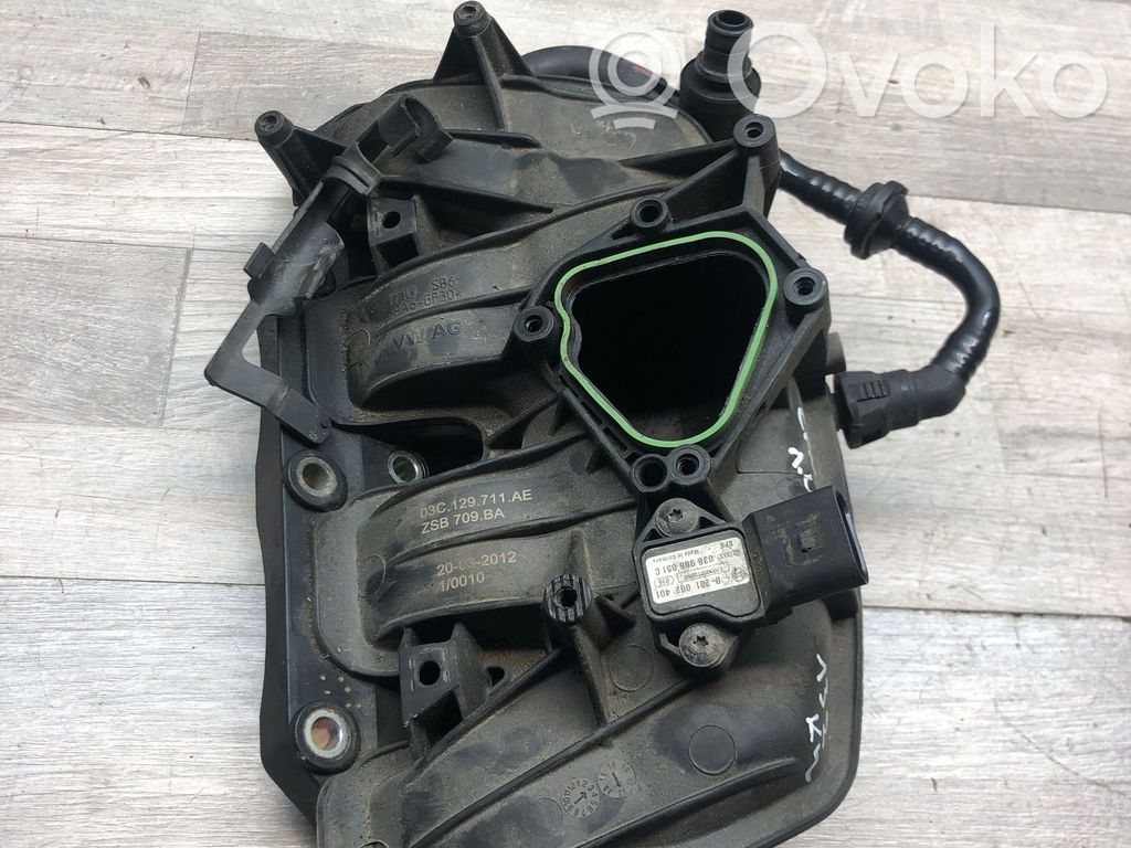 Volkswagen Golf VI Ieplūdes kolektors 