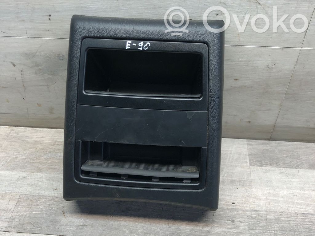 Rejilla de ventilación trasera   7118049,58450713