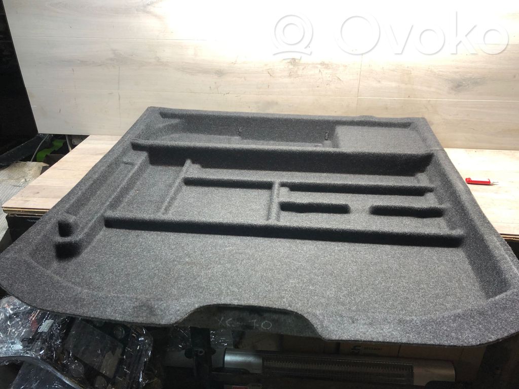 Volvo XC70 Bagažinės grindys 