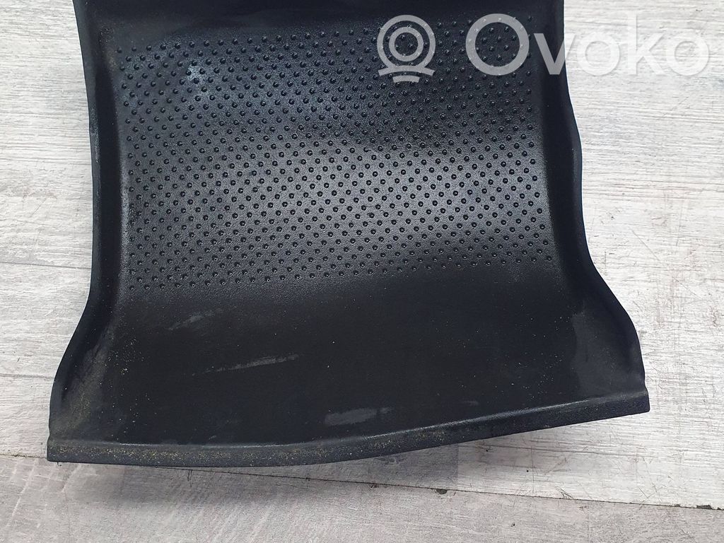 Skoda Octavia Mk3 (5E) Central console drawer/shelf pad 