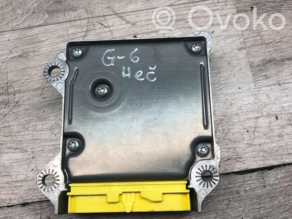 Volkswagen Golf VI Airbag control unit/module 
