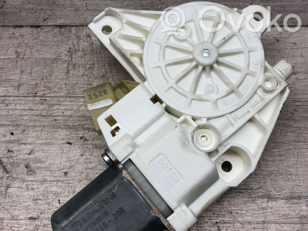 Mercedes-Benz R W251 Rear door window regulator motor 