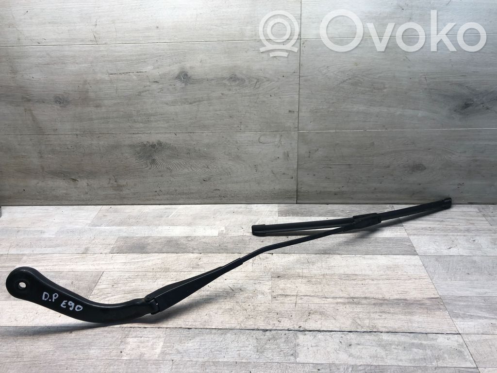 BMW 3 E90 E91 Front wiper blade arm 