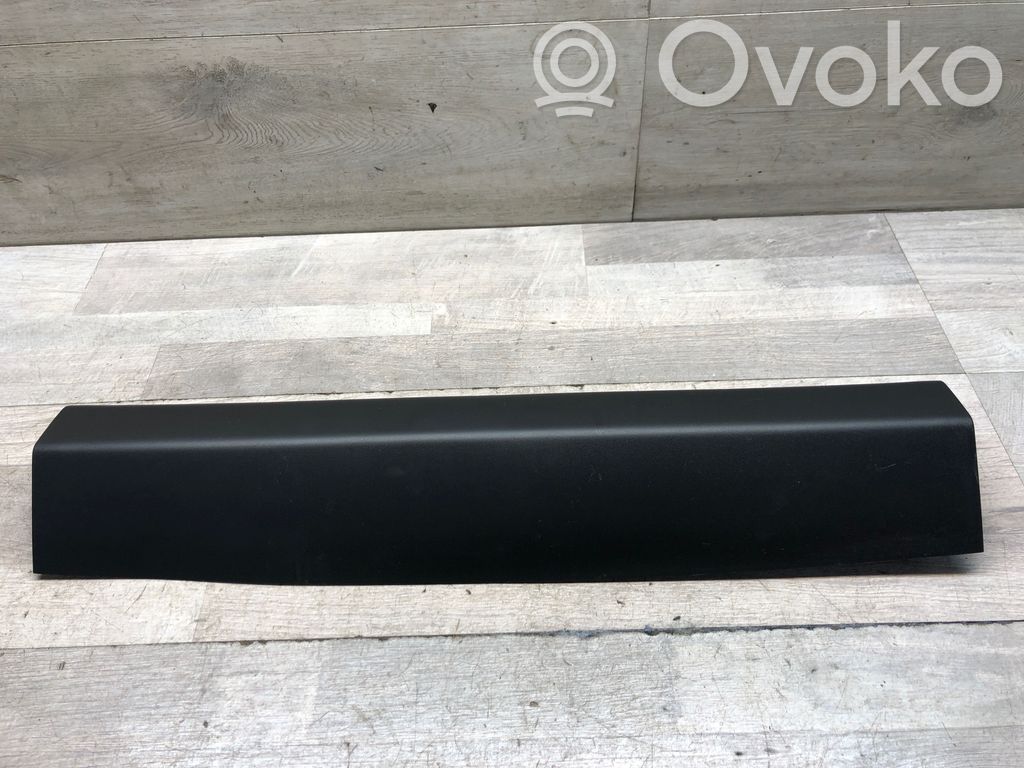 Peugeot 5008 Poszycie / Tapicerka tylnej klapy bagażnika 
