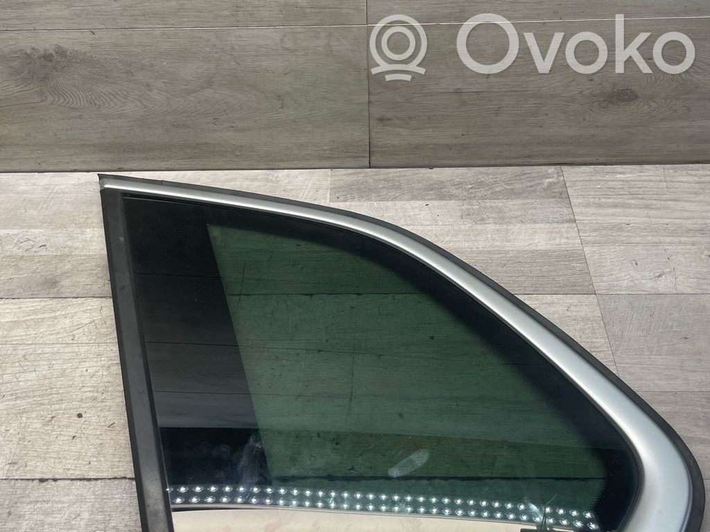 BMW X5 E70 Finestrino laterale posteriore 