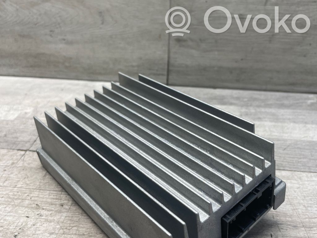 BMW X5 E70 Sound amplifier 