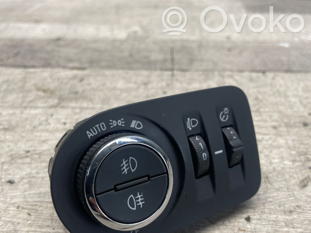Opel Astra K Light switch 