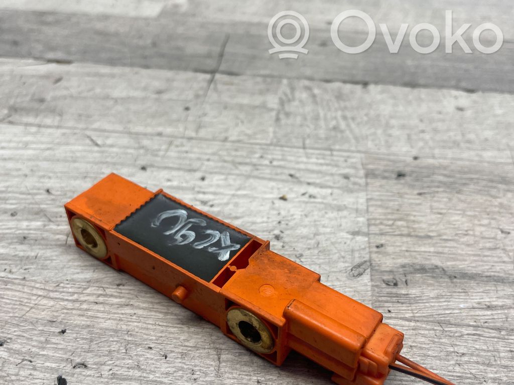 Volvo XC90 Airbag deployment crash/impact sensor 