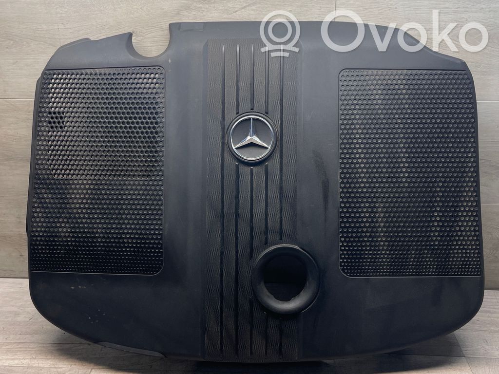 Mercedes-Benz E W212 Variklio dangtis (apdaila) 