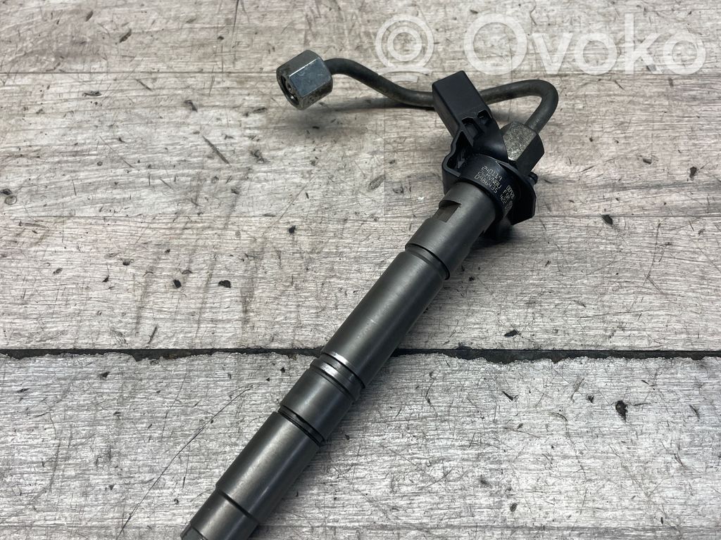 Audi A6 S6 C7 4G Fuel injector 