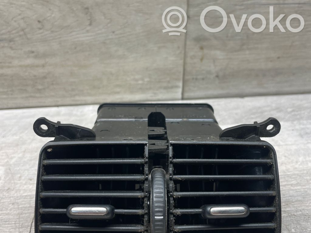 Volkswagen PASSAT B6 Kratka nawiewu tylna tunelu środkowego 