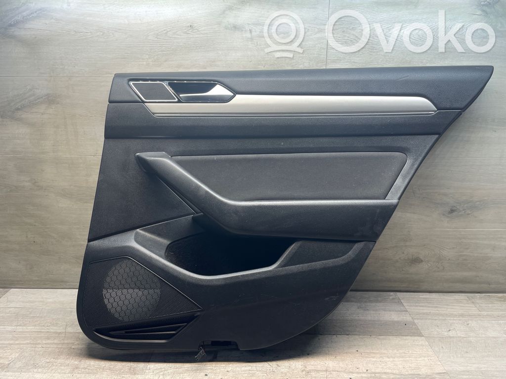 Volkswagen PASSAT B8 Boczki / Poszycie drzwi tylnych 