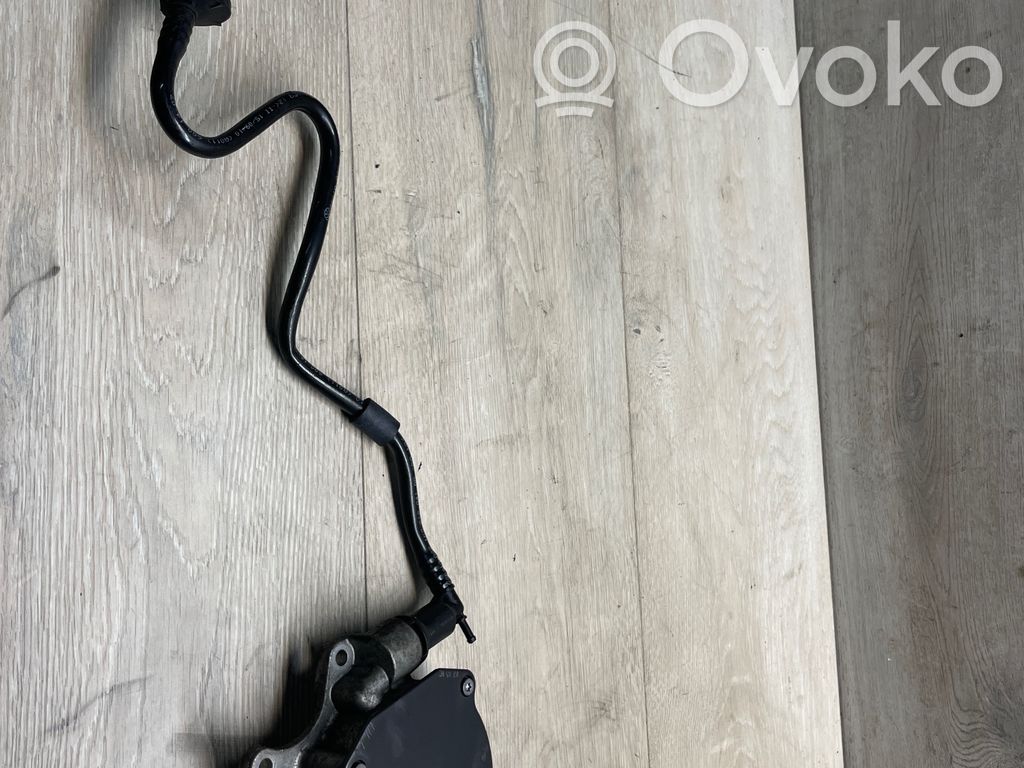 Volkswagen Golf VI Pompa podciśnienia / Vacum 