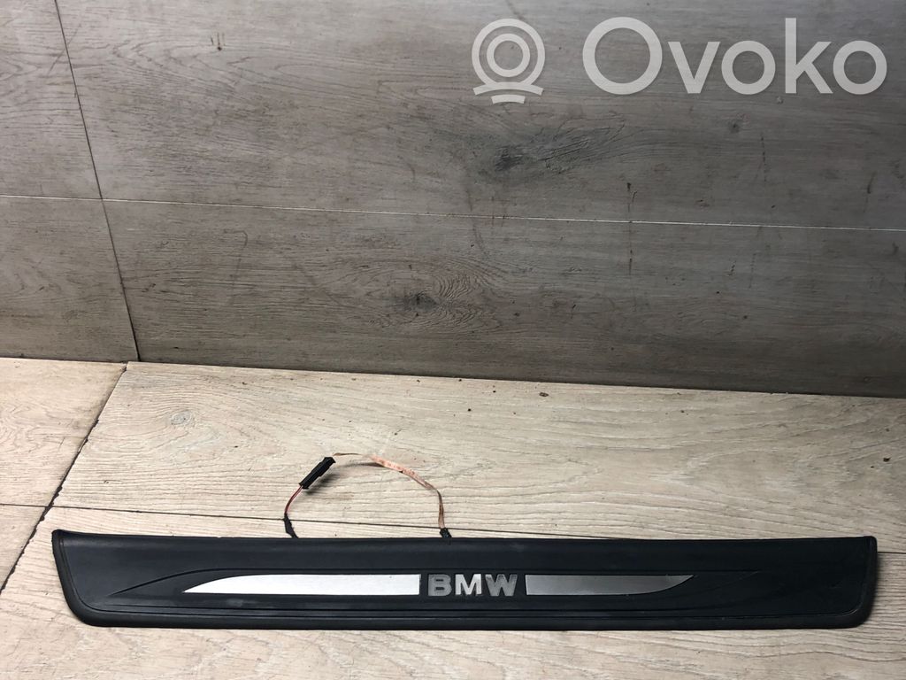BMW 5 F10 F11 Copertura del rivestimento del sottoporta anteriore 