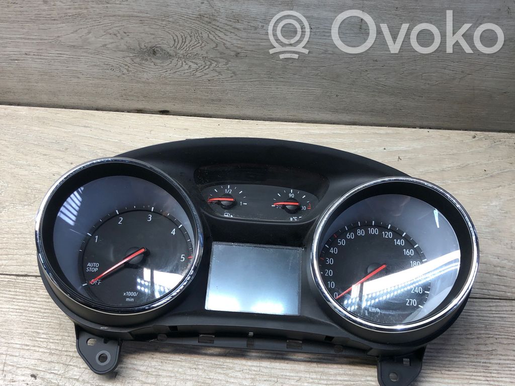 Opel Astra K Geschwindigkeitsmesser Cockpit 
