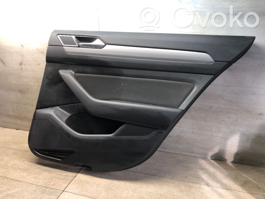 Volkswagen PASSAT B8 Boczki / Poszycie drzwi tylnych 