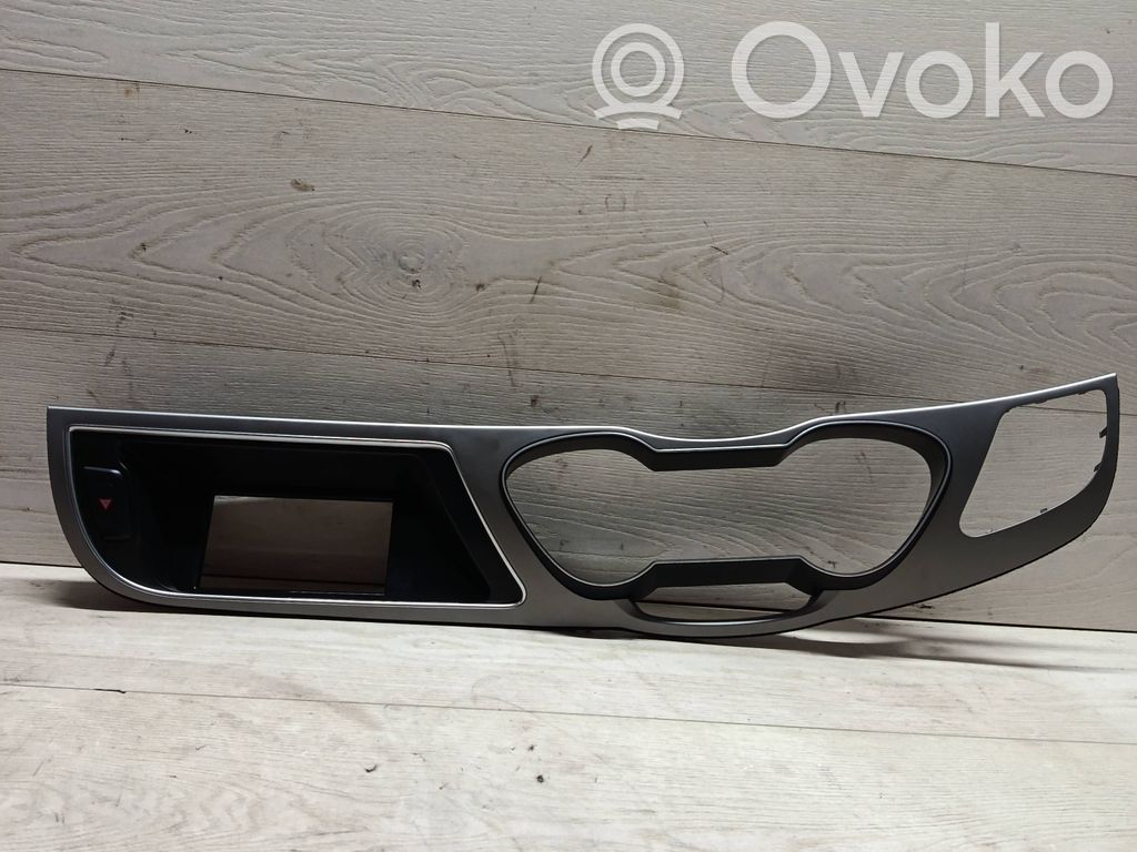 Audi A4 S4 B8 8K Paneelin lista 