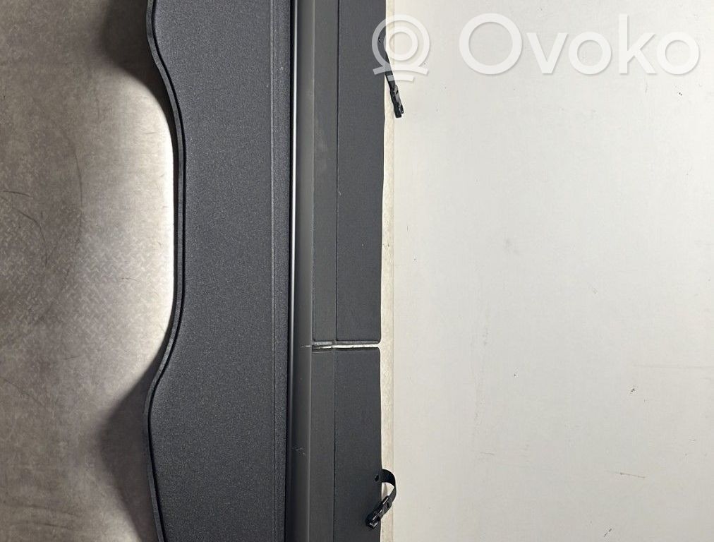 Parcel shelf