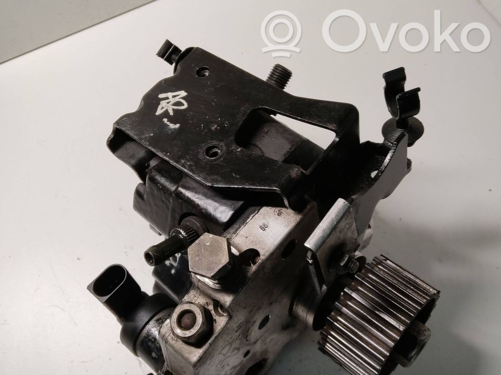 Audi A8 S8 D3 4E Fuel injection high pressure pump 