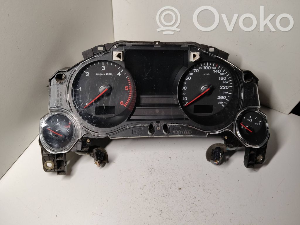 Audi A8 S8 D3 4E Nopeusmittari (mittaristo) 