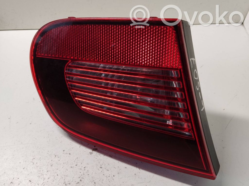 Volkswagen Eos Tailgate rear/tail lights 