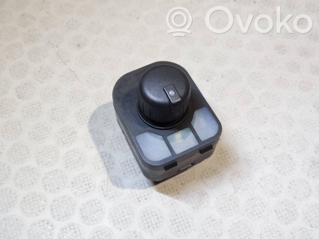 Audi Q3 8U Interruptor del espejo lateral 