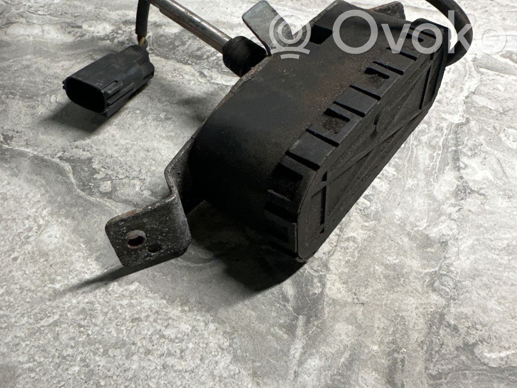 Volvo S80 Headlight wiper blade 