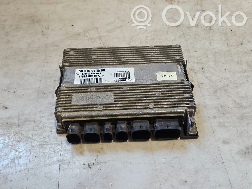 Renault Clio I Gearbox control unit/module 