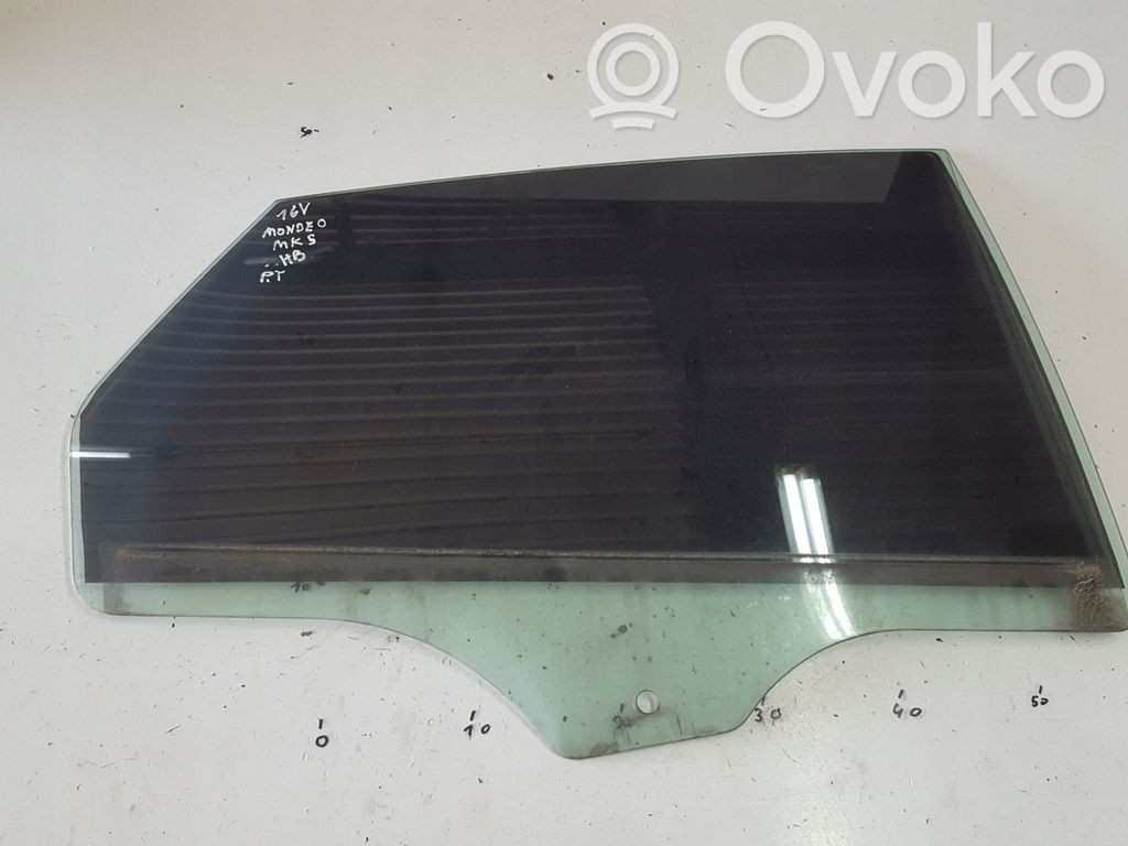 Ford Mondeo MK V Luna de la puerta trasera 