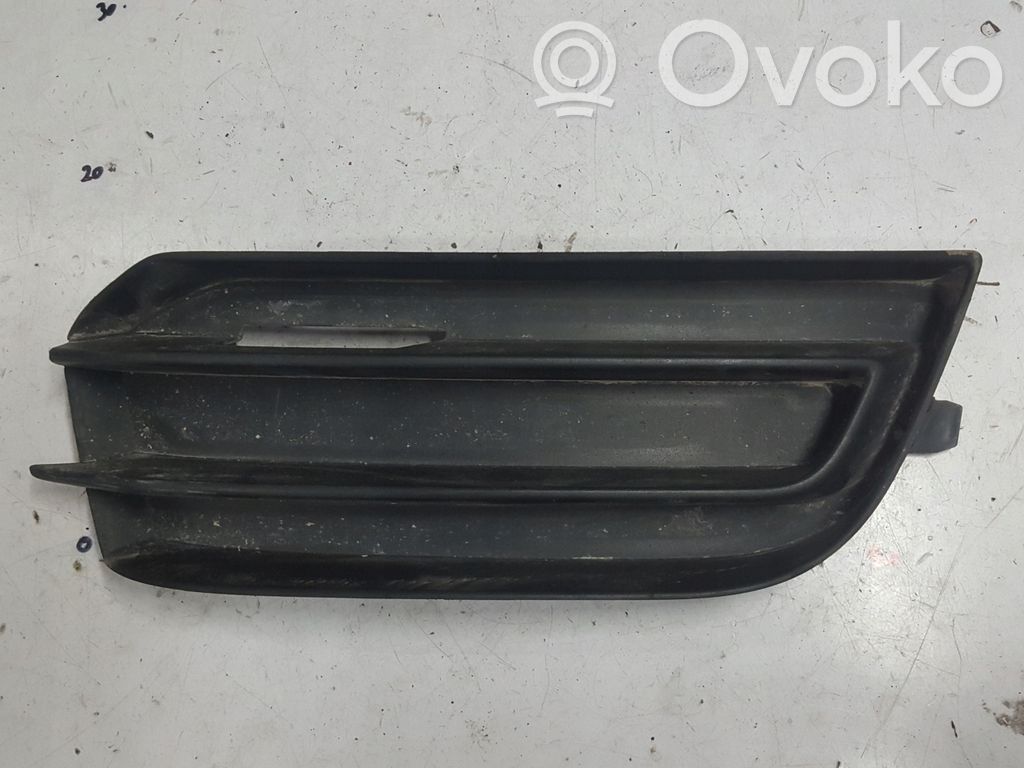 Audi A1 Apakšējais režģis (trīsdaļīgs) 