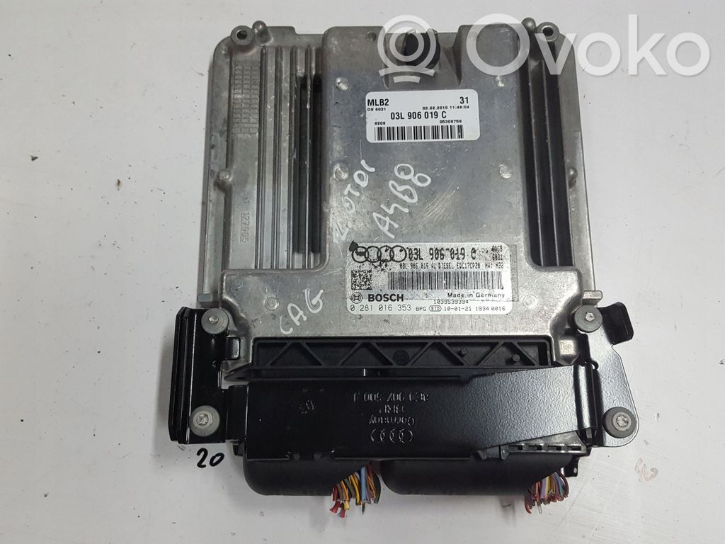 Audi A4 S4 B8 8K Engine control unit/module 